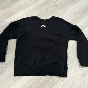 Girls Black Nike crewneck! Size Large